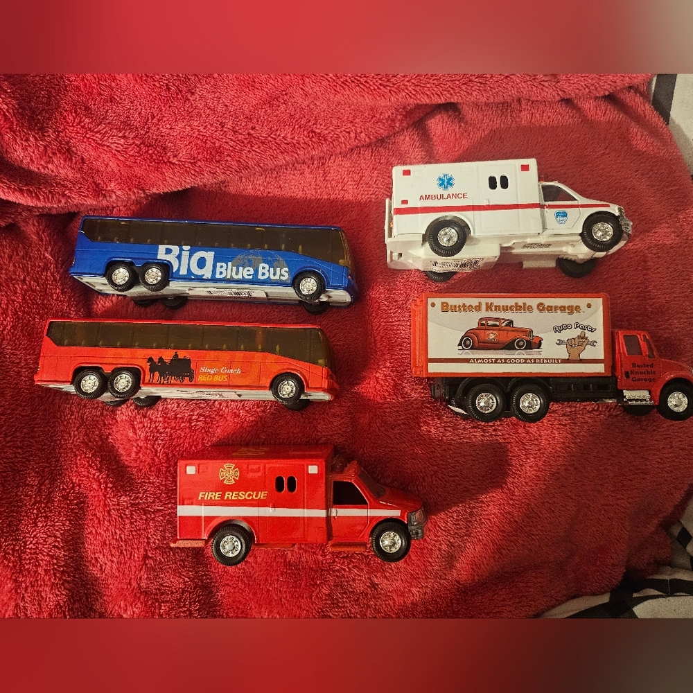 Shing Fat Huiyang Pullback Vehicle Lot of 5 (Fire, Ambulance, 2 Buses, Truck)